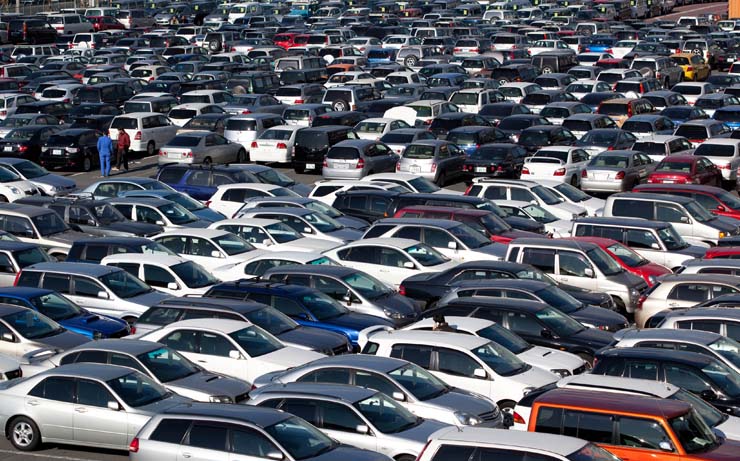 ماراتن ۵ میلیون و ۵۰۰ هزار نفر در خرید خودرو/ رقابت هر ۲۲۰ نفر برای یک خودرو